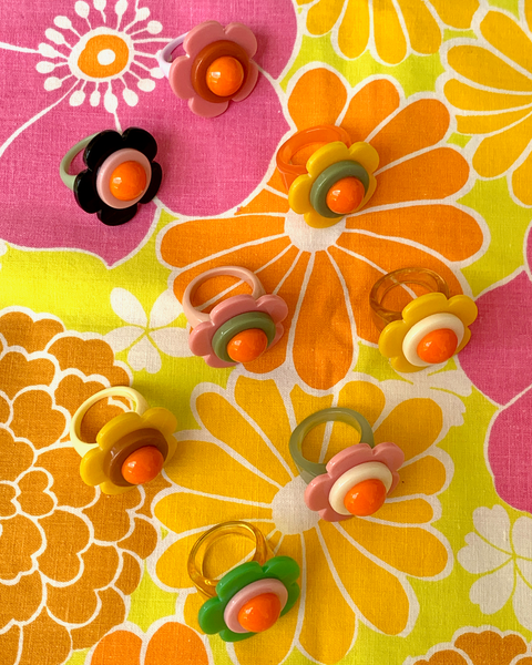 Memphis Bloom Ring (Apple/Blossom)